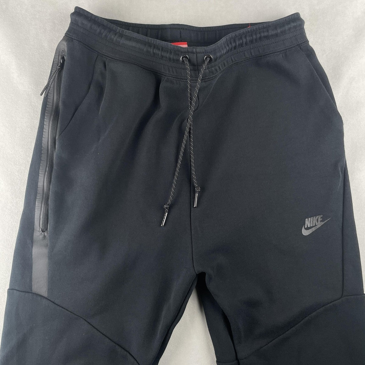Nike tech pants black (Joggers)