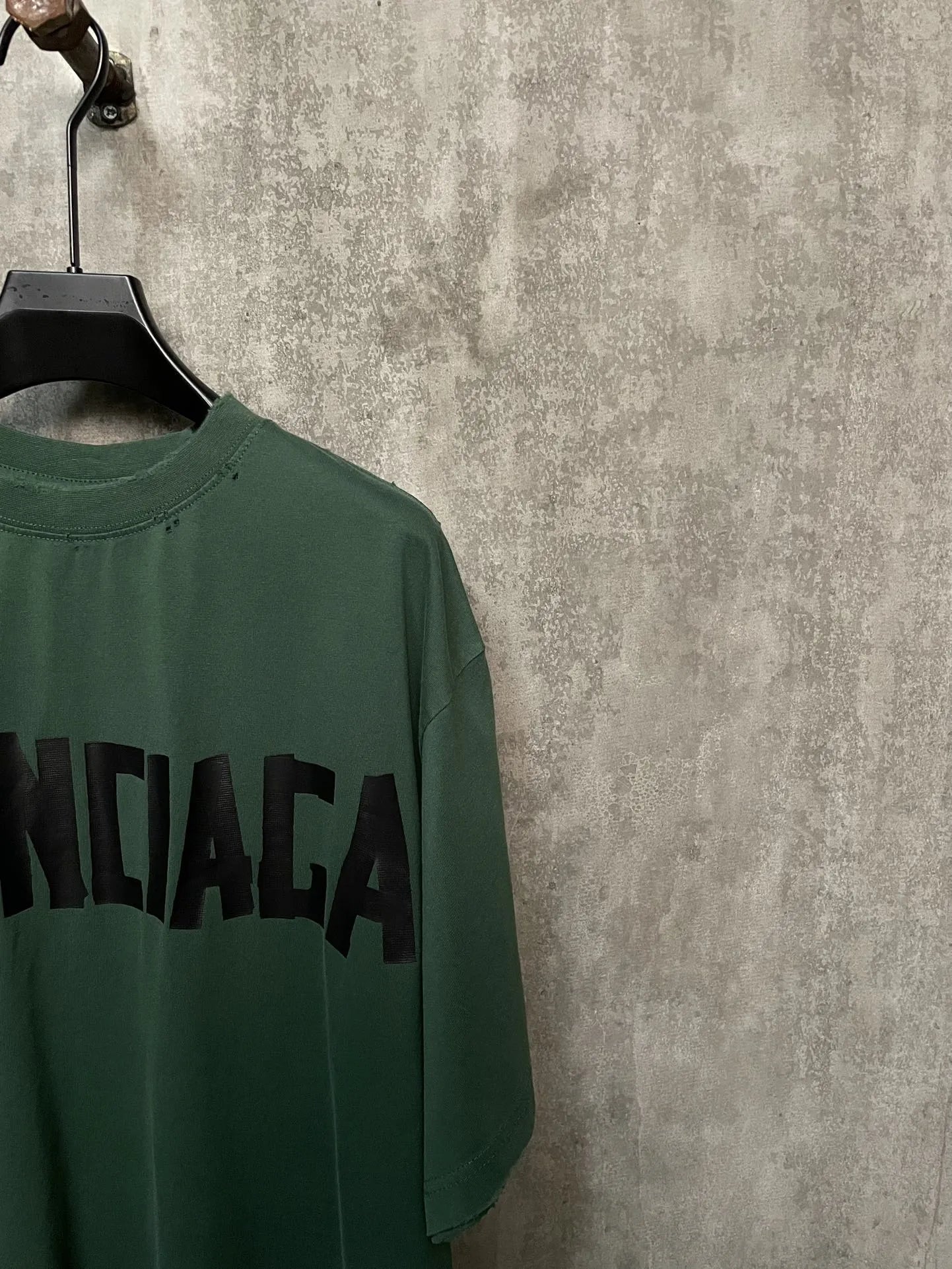 BALENCIAGA NEW TAPE TYPE T-SHIRT GREEN