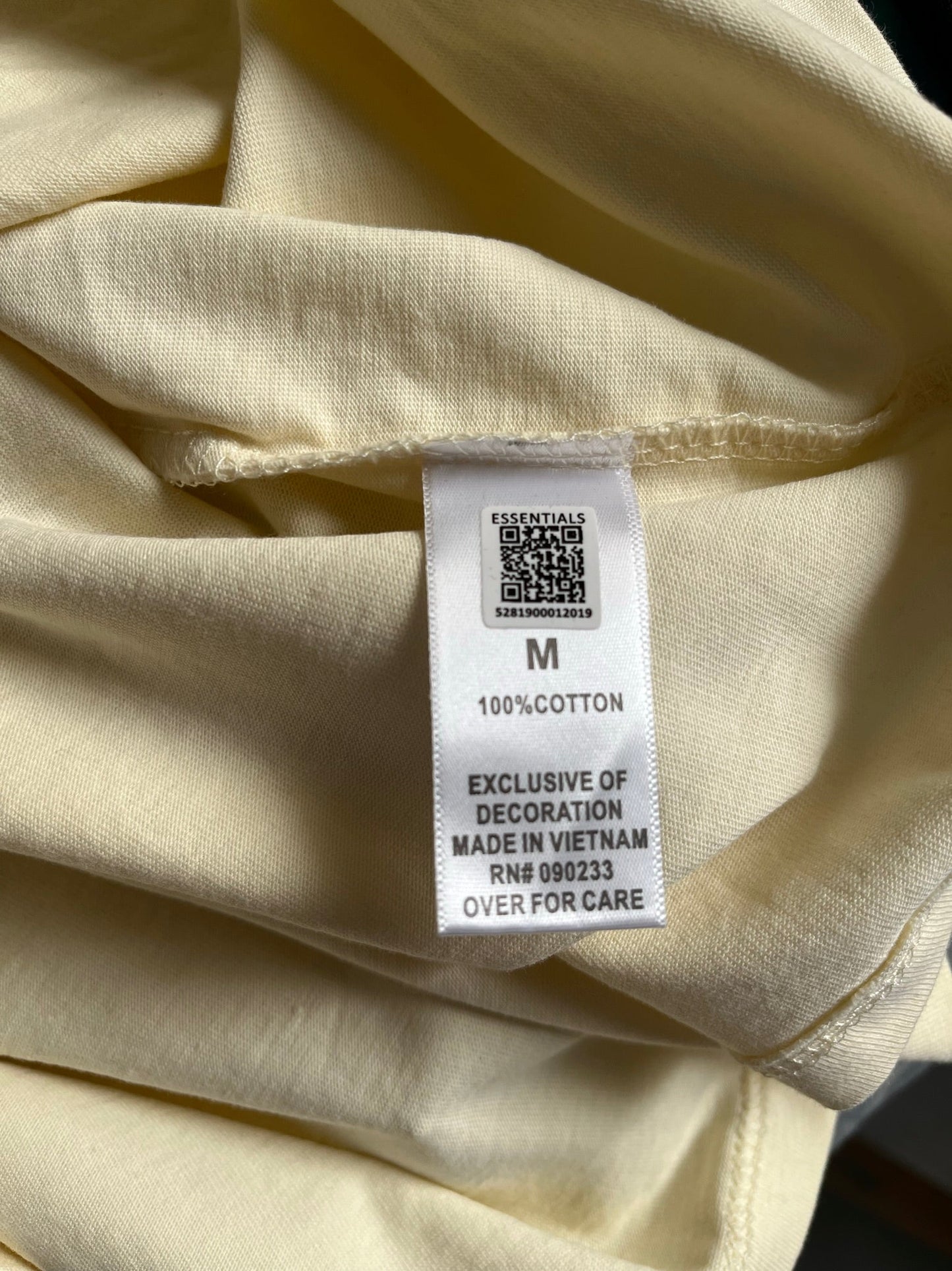 Fear Of God Essentials Applique Logo T-Shirt Buttercream