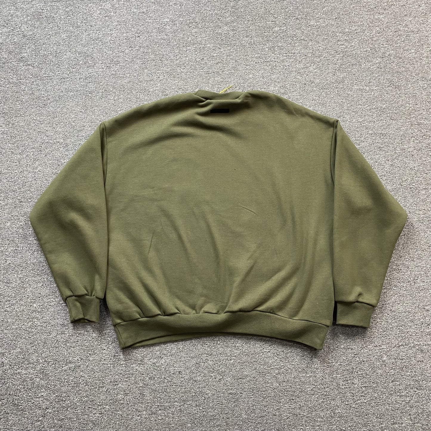 FEAR OF GOD ESSENTIALS CREWNECK MILITARY