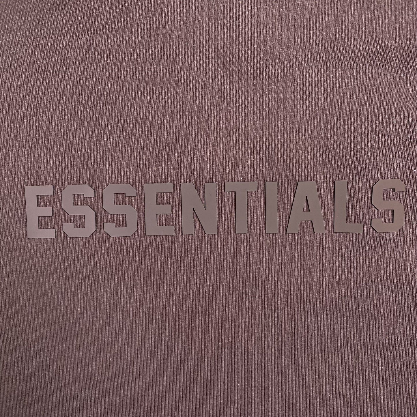 FEAR OF GOD ESSENTIALS SS TEE PLUM