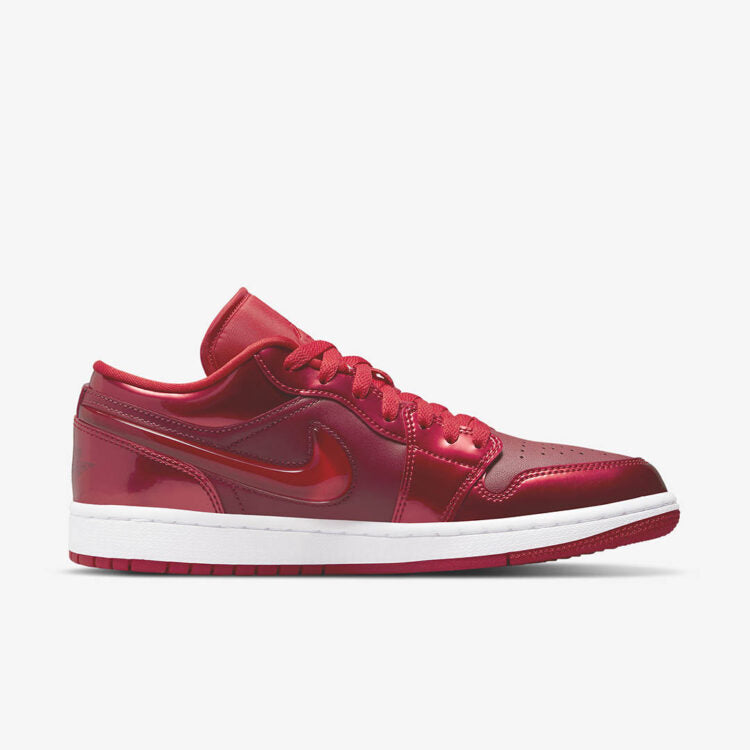 JORDAN 1 LOW SE POMEGRANATE