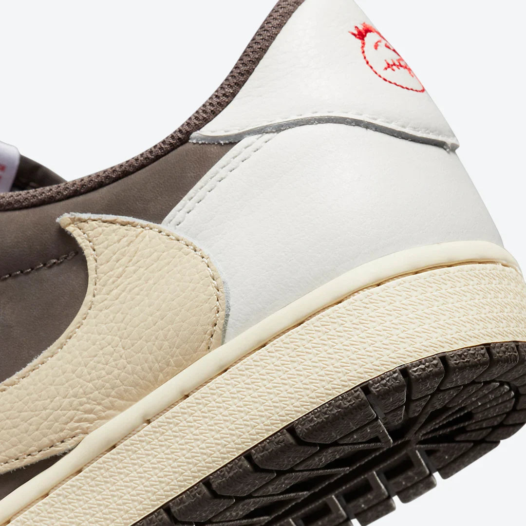 JORDAN 1 LOW X TRAVIS SCOTT OG REVERSE MOCHA