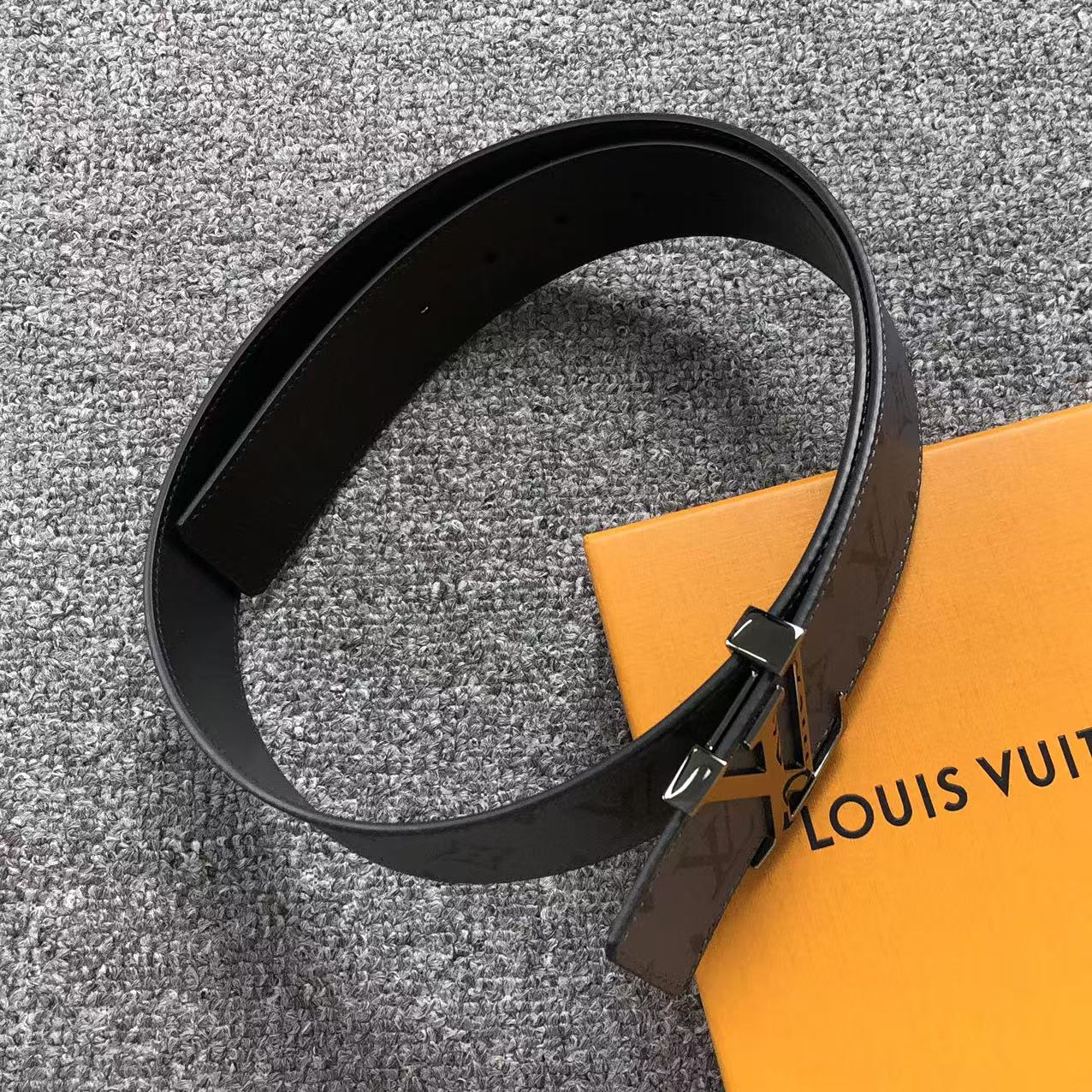 Louis Vuitton Monogram Silver LV Initials Belt Grey