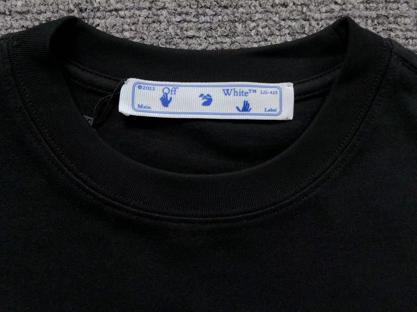 Off White Brushstroke Arrow Tee Black