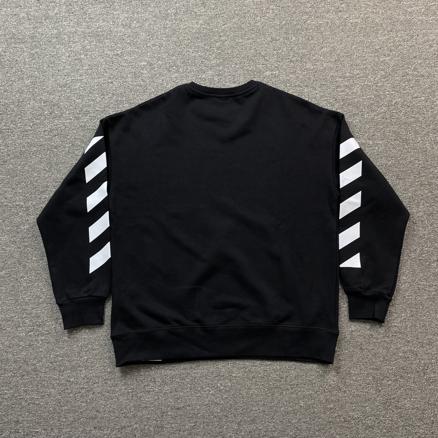 OFF WHITE DIAG HELVETICA CREWNECK BLACK