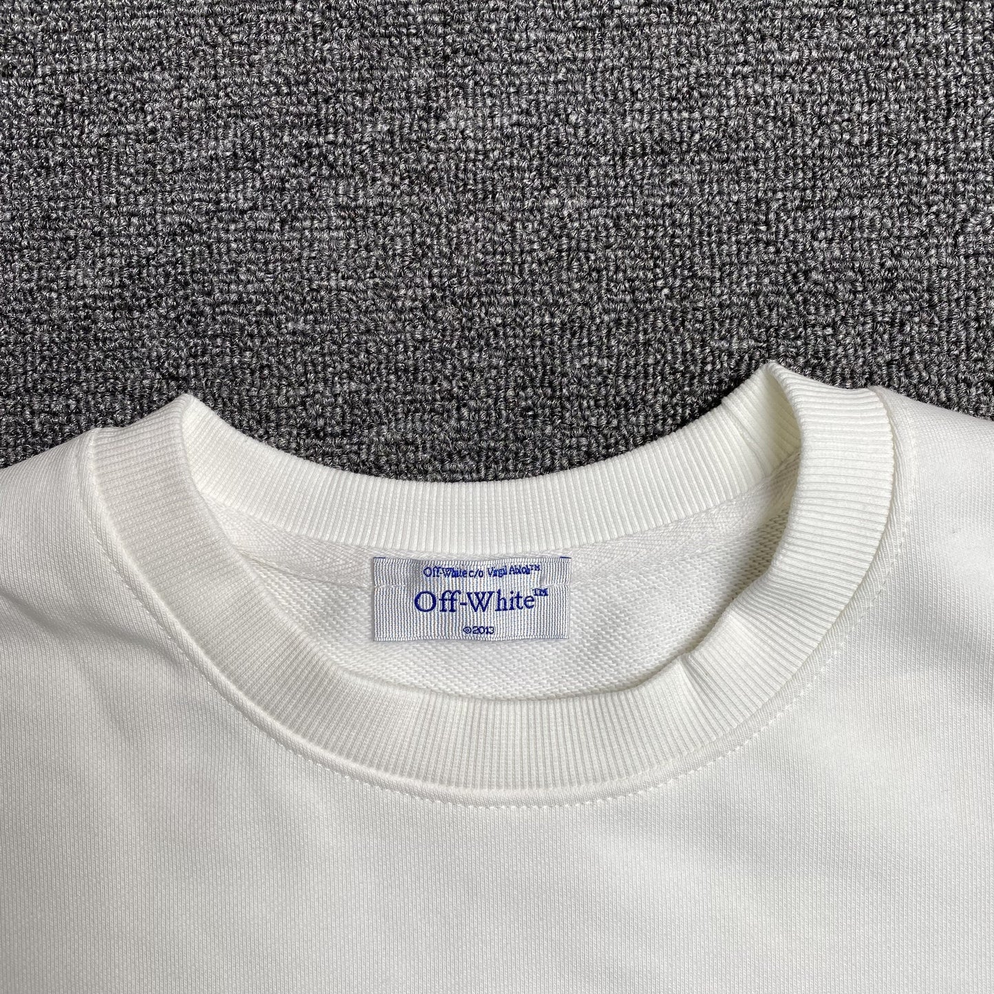 OFF WHITE SCRIBBLE DIAG CREWNECK WHITE