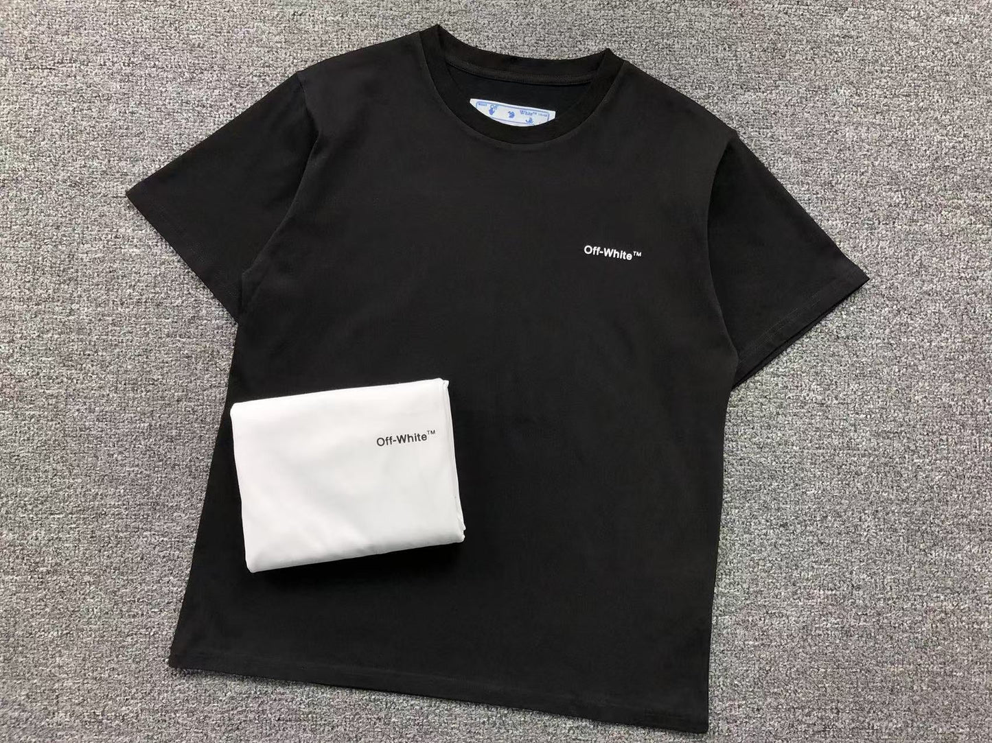 Off White Wave Outline Diag Tee Black