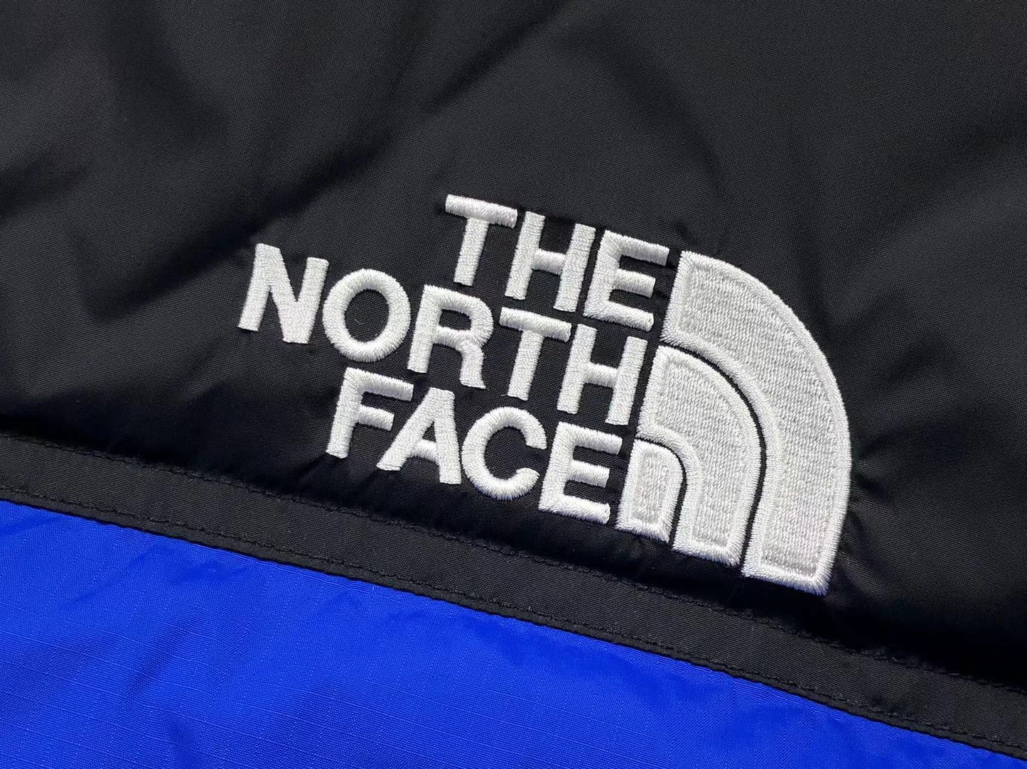 THE NORTH FACE 1996 RETRO NUPTSE 700 FILL PACKABLE JACKET BLUE
