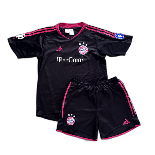 Adidas x FC Bayern Vintage *Ballack* Trikot Set 2006/07 |