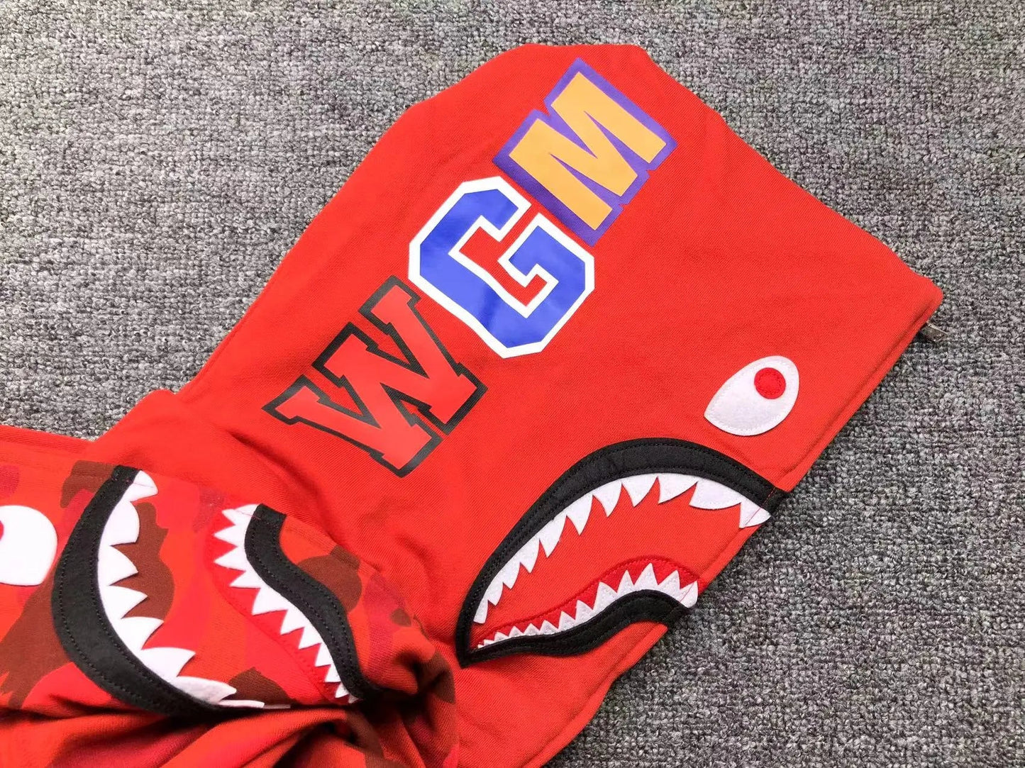 BAPE COLOR CAMO SHARK WIDE FULL ZIP DOUBLE HOODIE RED