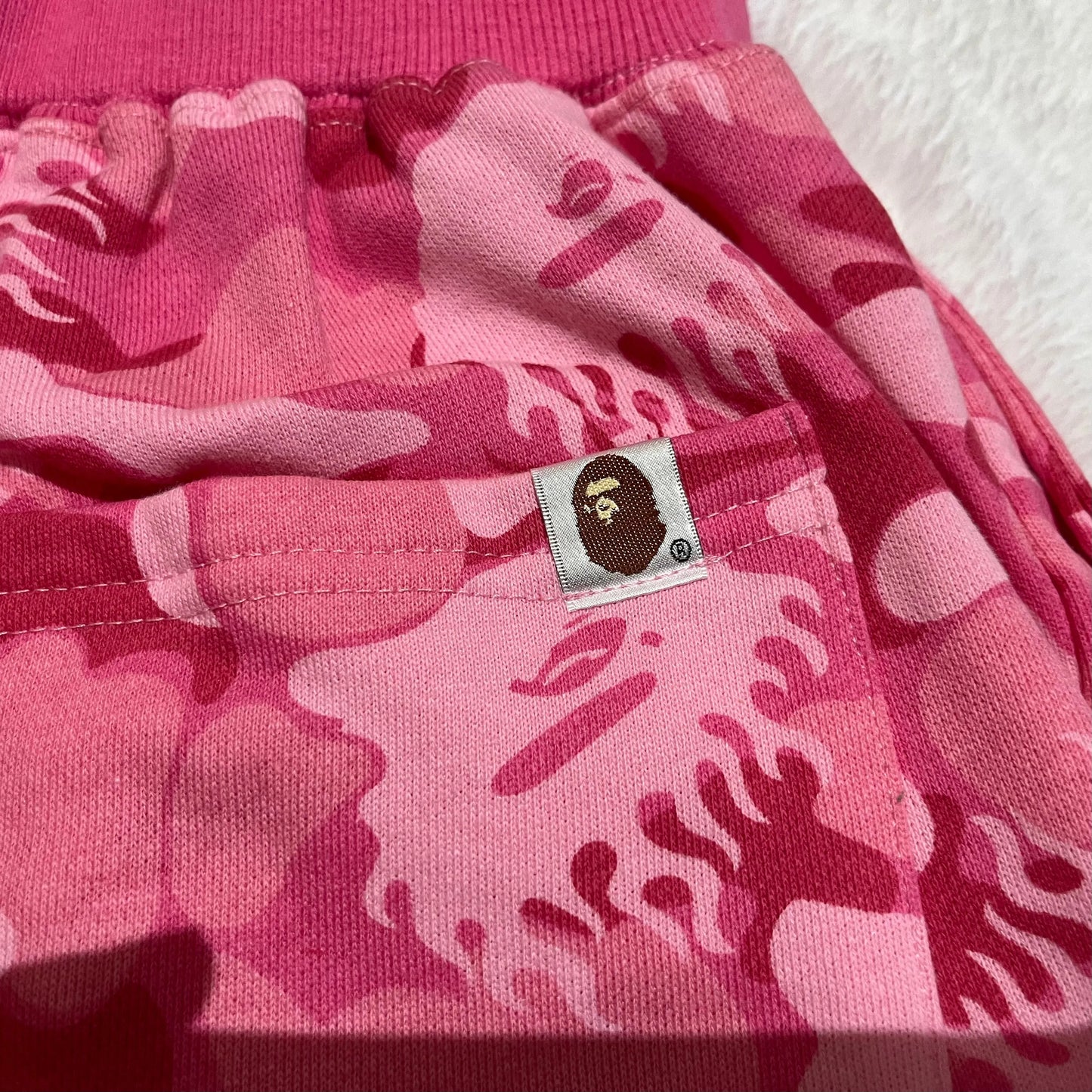 BAPE FIRE CAMO SWEAT SHORTS PINK