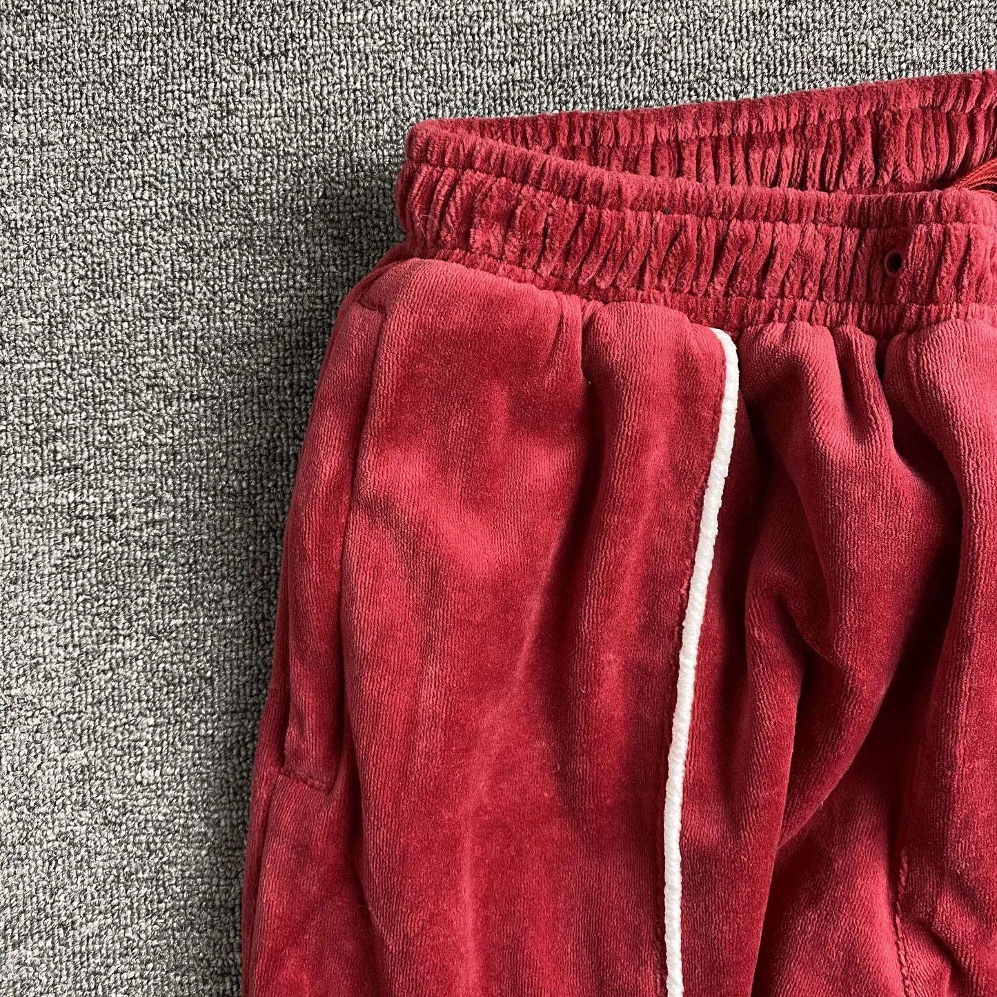 Corteiz VVS Uptown Pant Burgundy