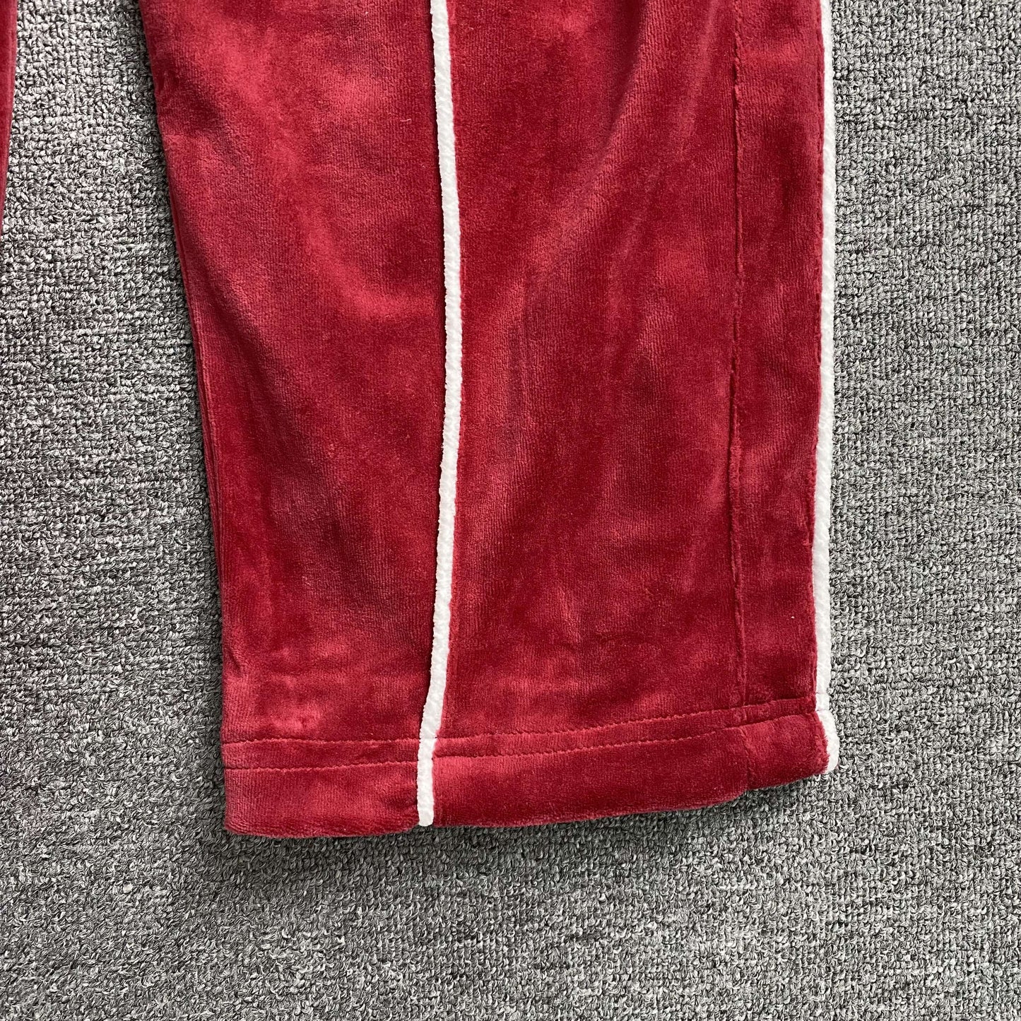 Corteiz VVS Uptown Pant Burgundy