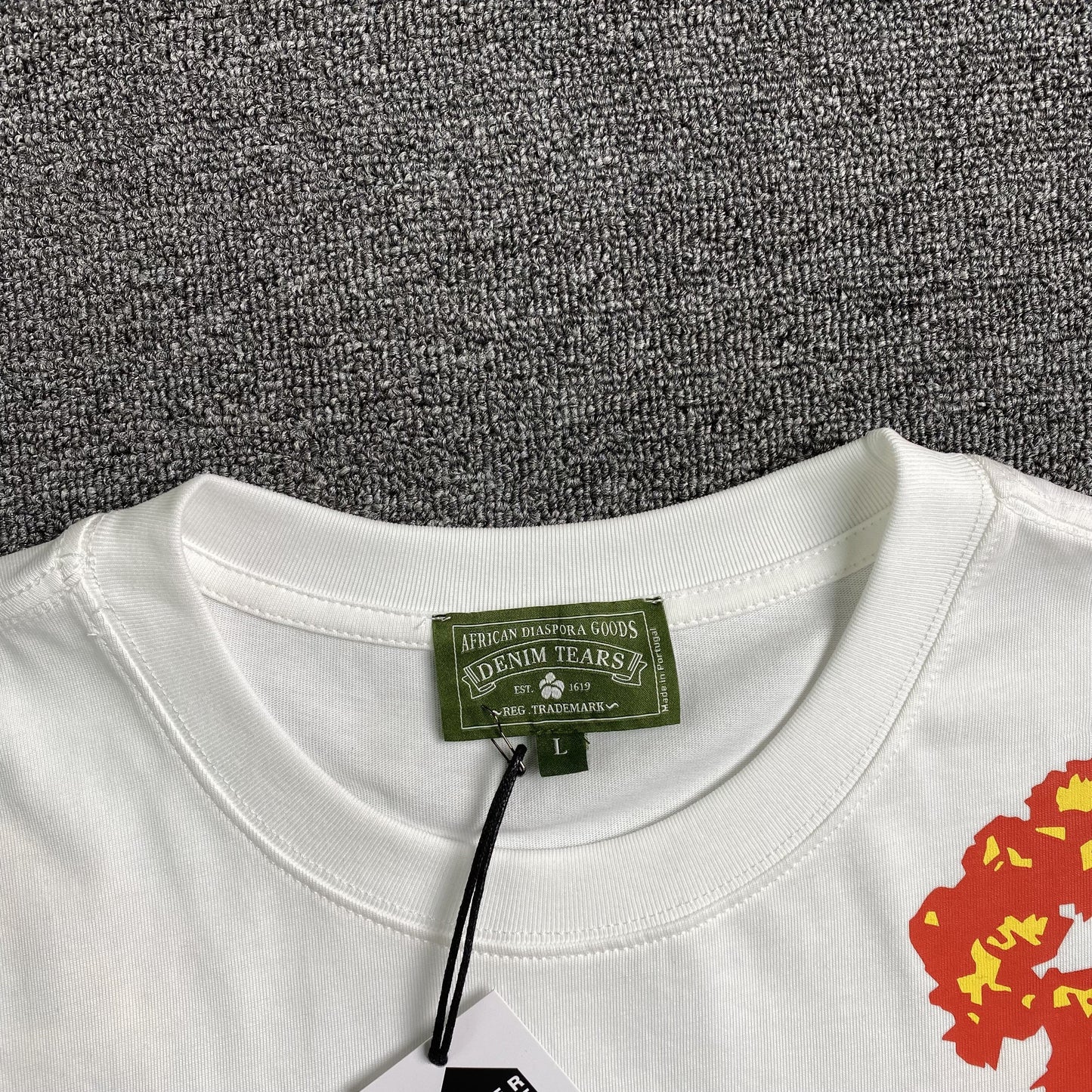 DENIM TEARS X OFFSET WREATH TEE WHITE