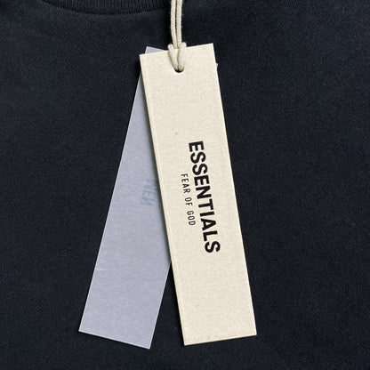 FEAR OF GOD ESSENTIALS ARCH LOGO TEE JET BLACK