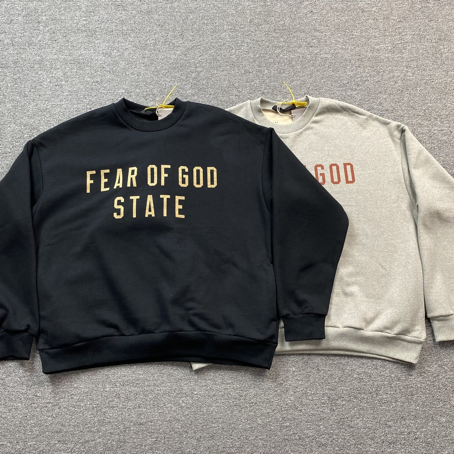 FEAR OF GOD ESSENTIALS CREWNECK STATE BLACK