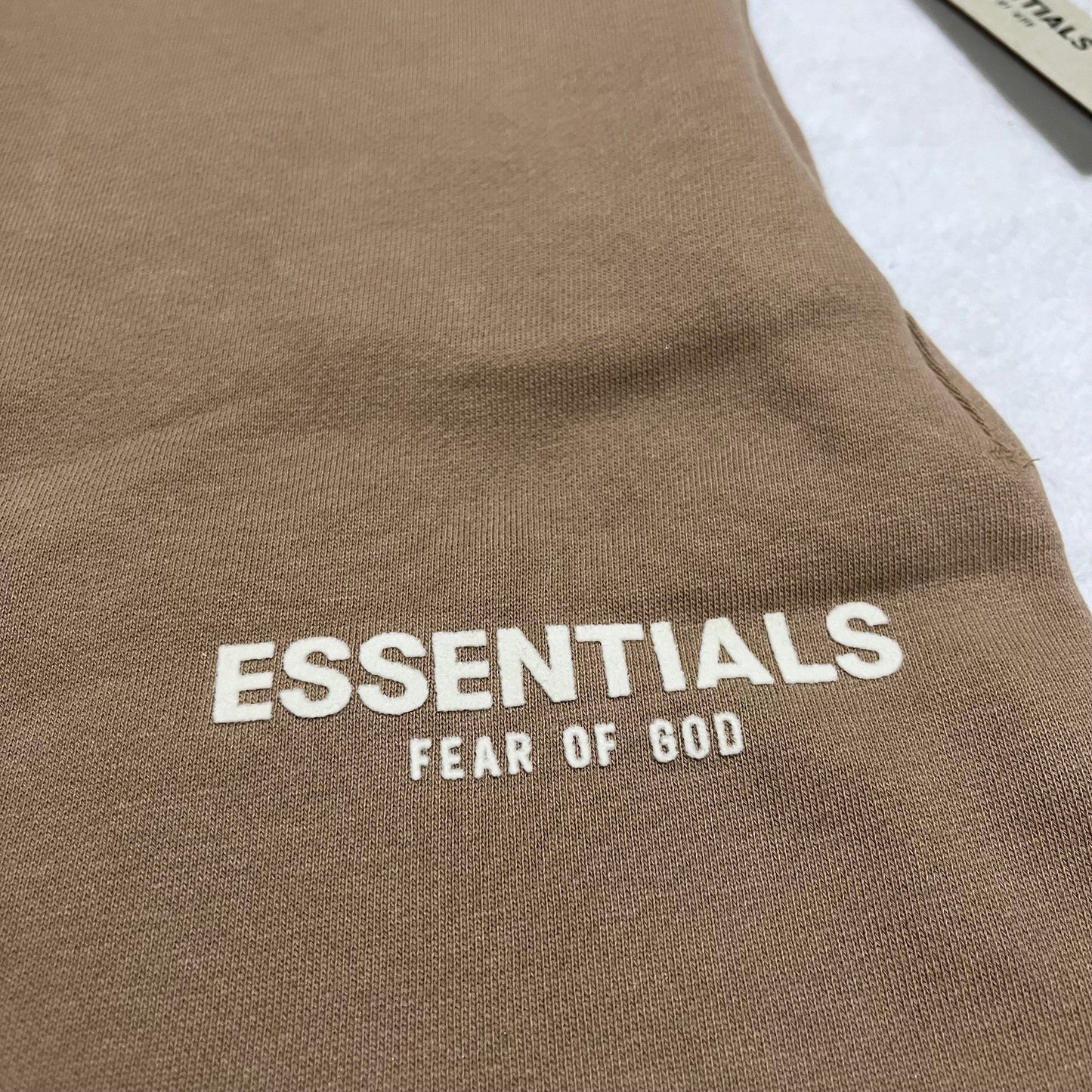 FEAR OF GOD ESSENTIALS SHORTS OAK