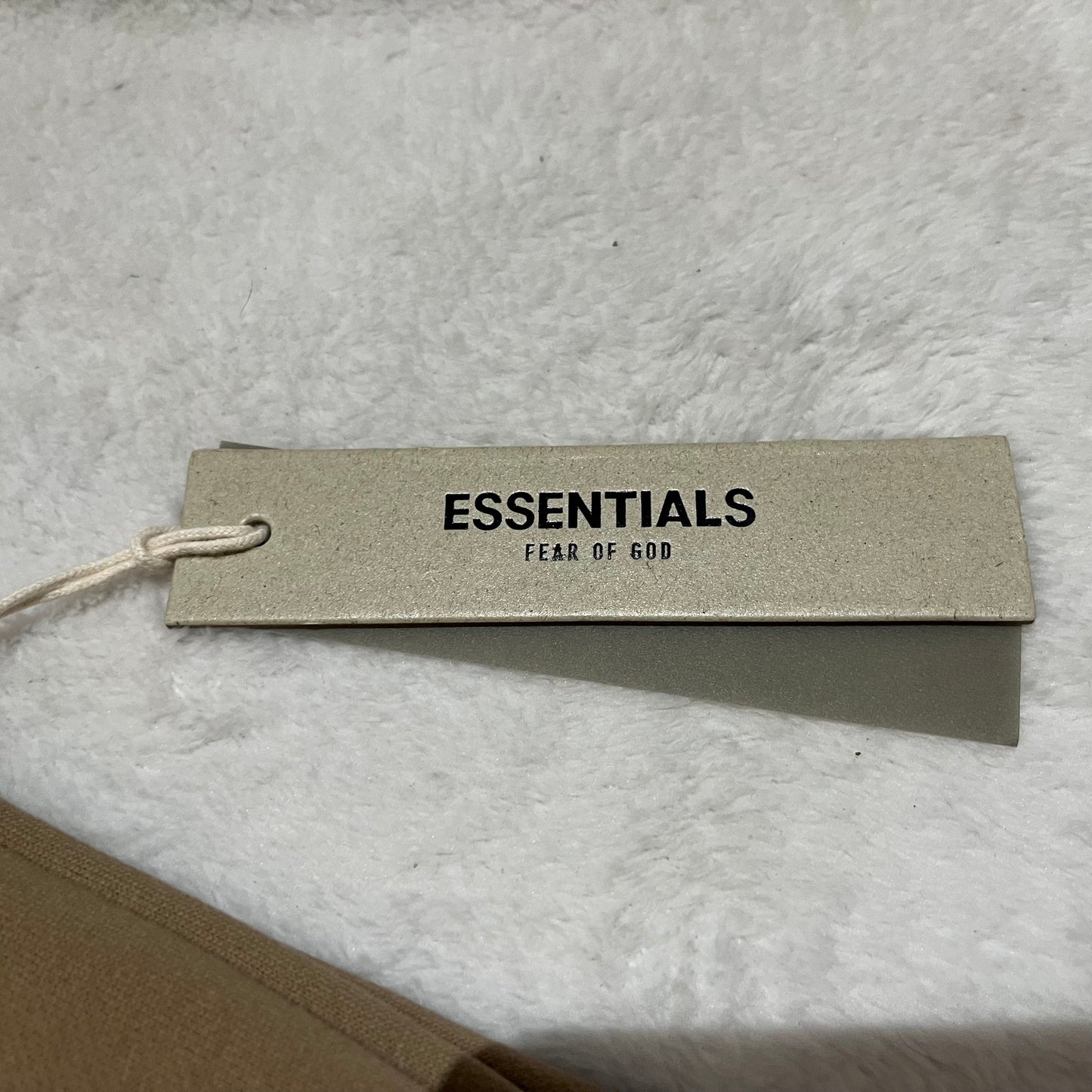 FEAR OF GOD ESSENTIALS SHORTS OAK