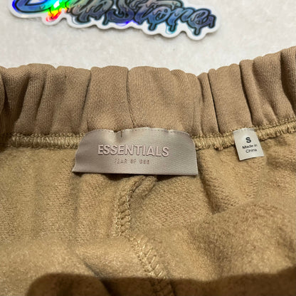 FEAR OF GOD ESSENTIALS SHORTS OAK