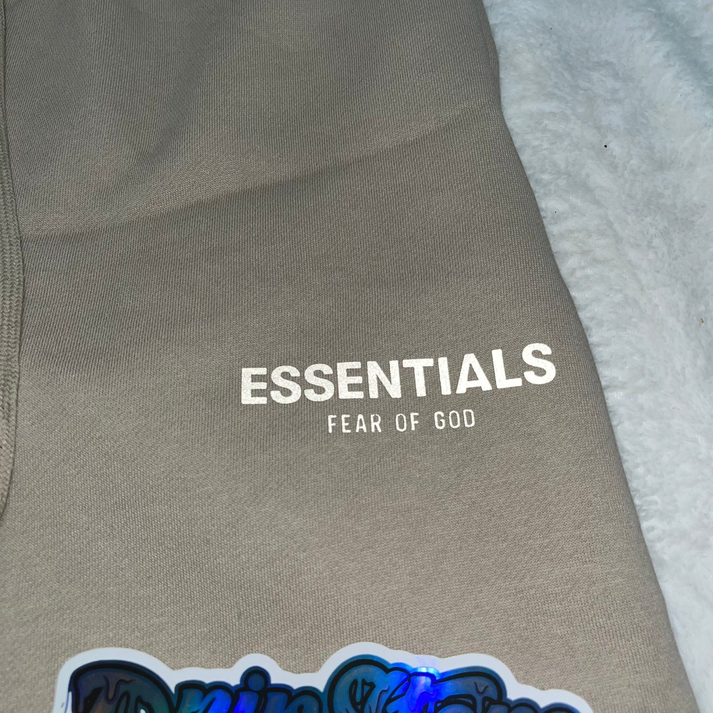 FEAR OF GOD ESSENTIALS SHORTS (SS21) TAUPE