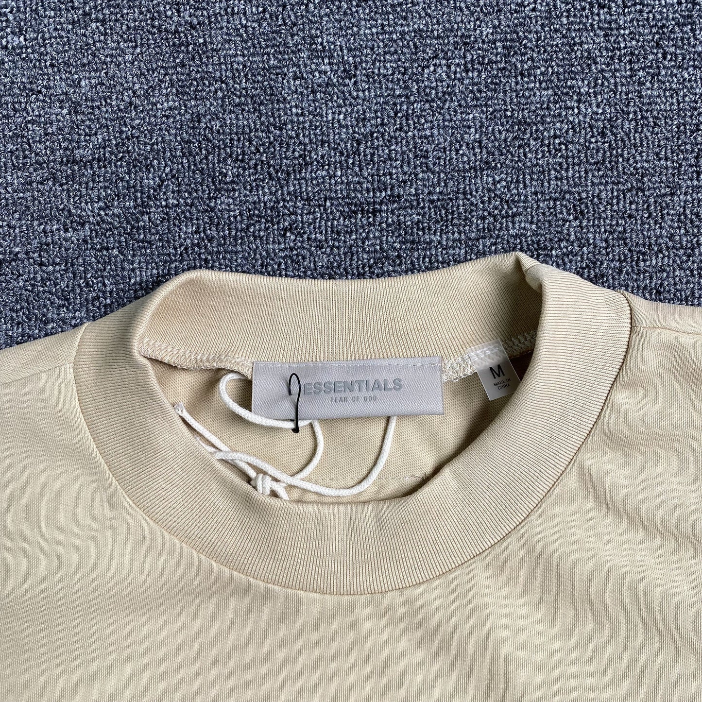 FEAR OF GOD ESSENTIALS SS TEE SAND