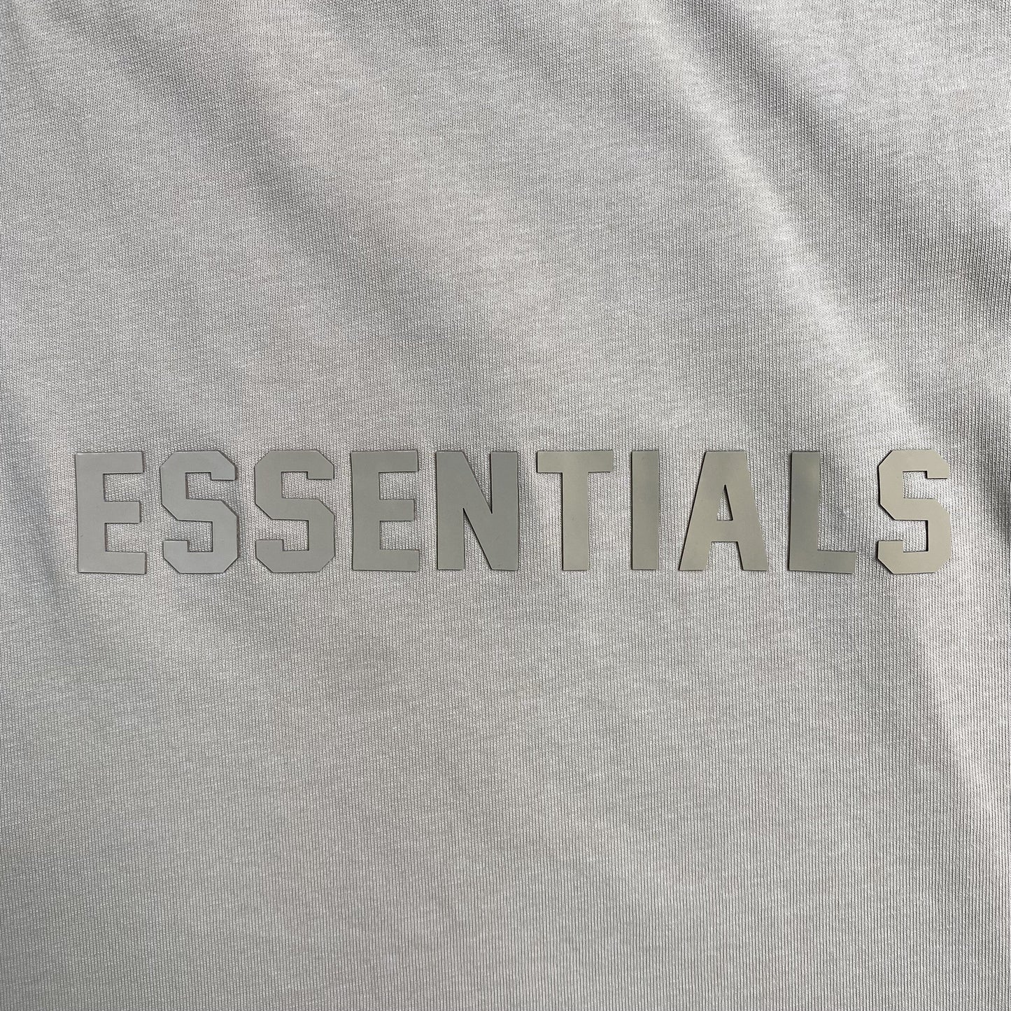 FEAR OF GOD ESSENTIALS SS TEE SYCAMORE