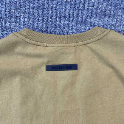 FEAR OF GOD ESSENTIALS TEE AMBER