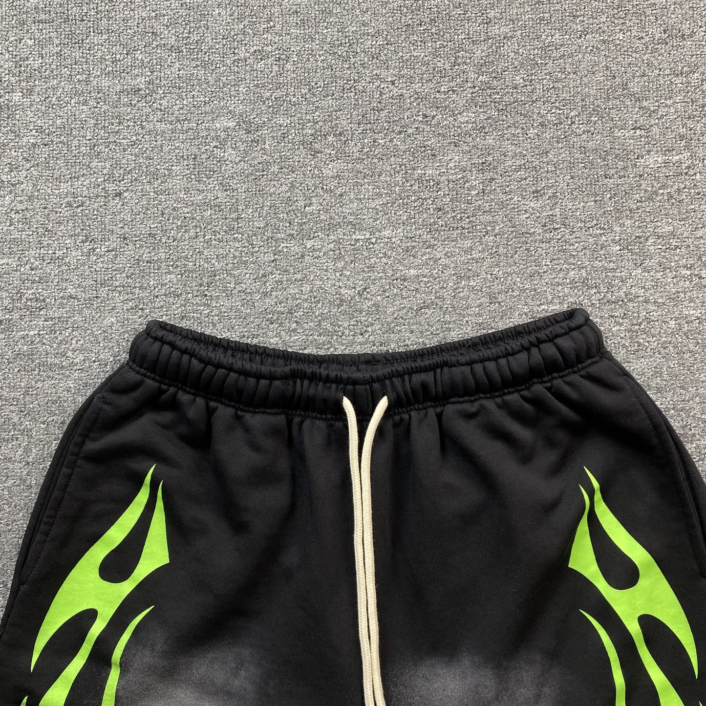 Hellstar Flame Shorts Black
