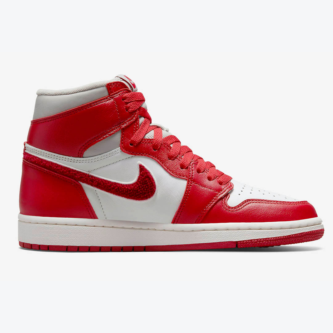JORDAN 1 HIGH OG WMNS NEWSTALGIA