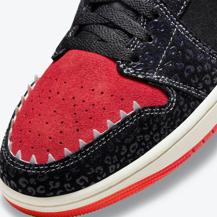 JORDAN 1 MID SIEMPRE FAMILIA