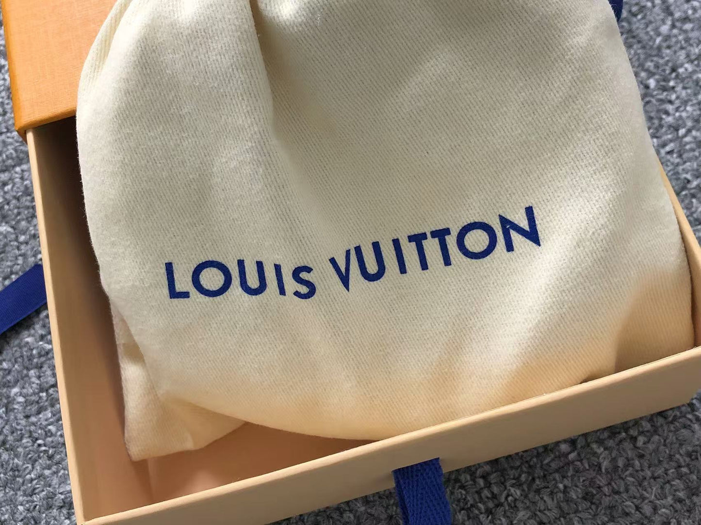 Louis Vuitton Monogram Silver LV Initials Belt Grey