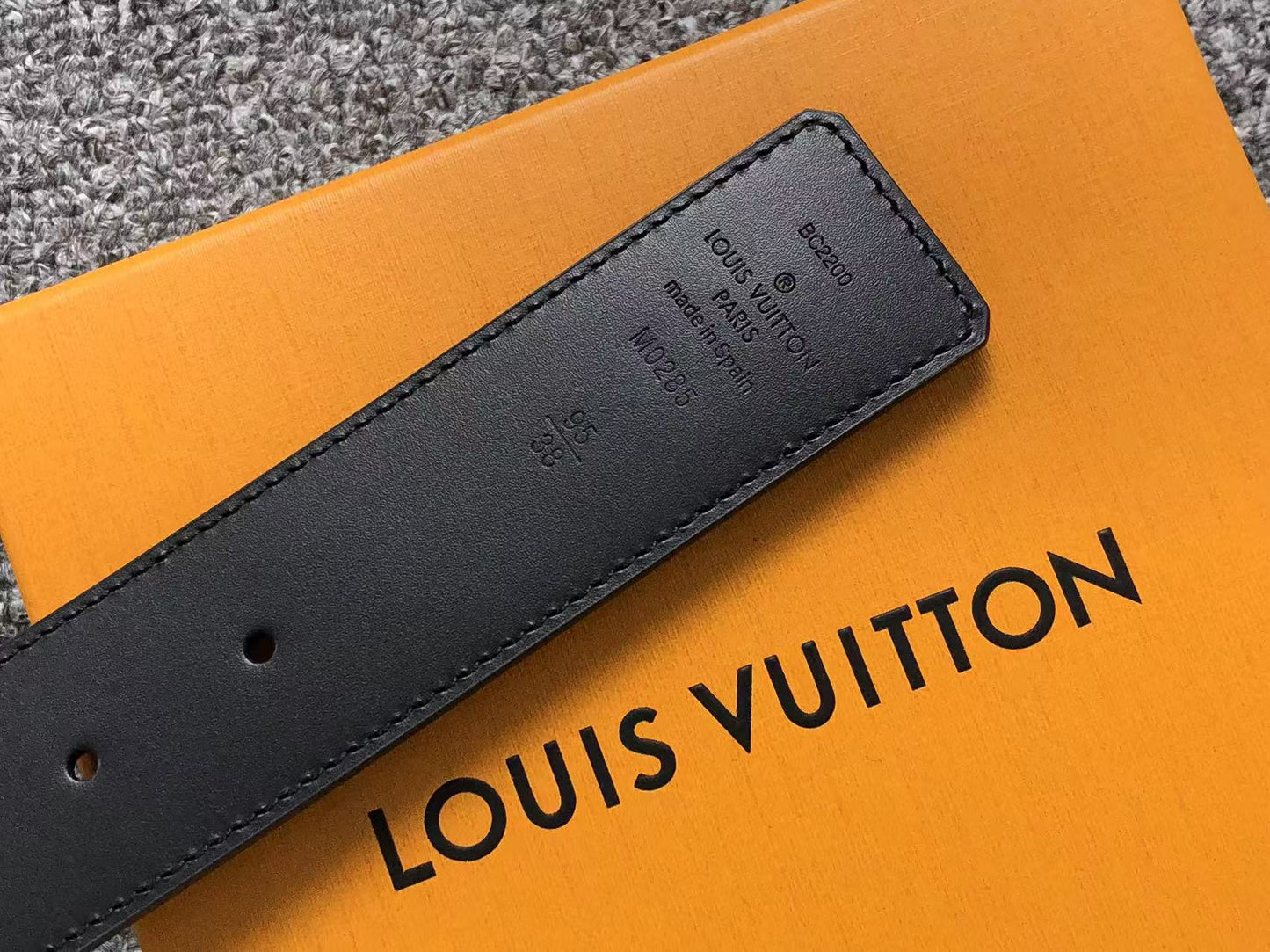 Louis Vuitton Monogram Silver LV Initials Belt Grey