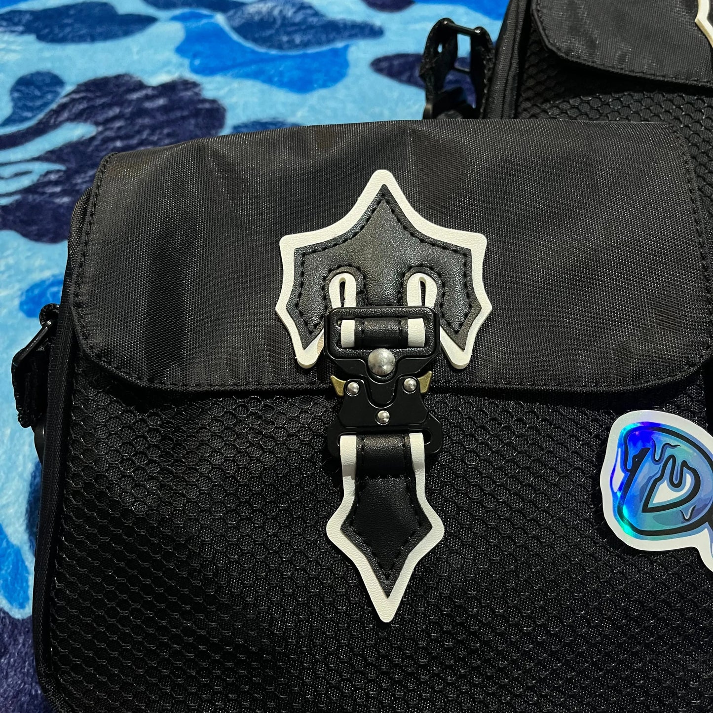 TRAPSTAR IRONGATE T CROSSBODY BAG BLACK