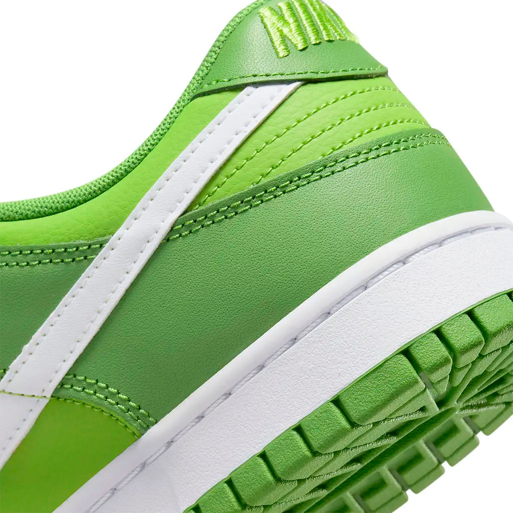 NIKE DUNK LOW CHLOROPHYLL