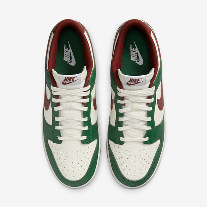 NIKE DUNK LOW GORGE GREEN