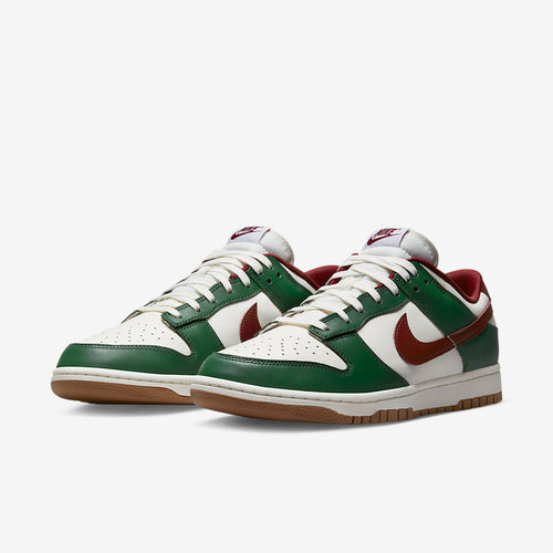 NIKE DUNK LOW GORGE GREEN