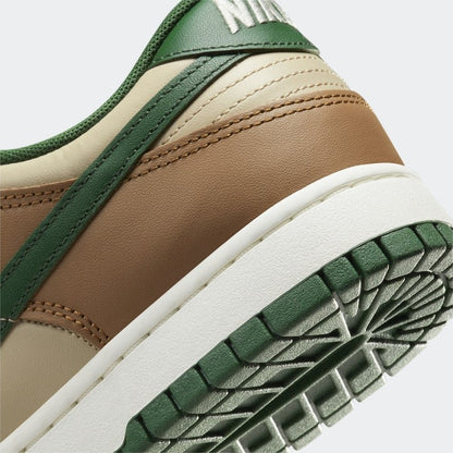 NIKE DUNK LOW RATTAN GORGE GREEN