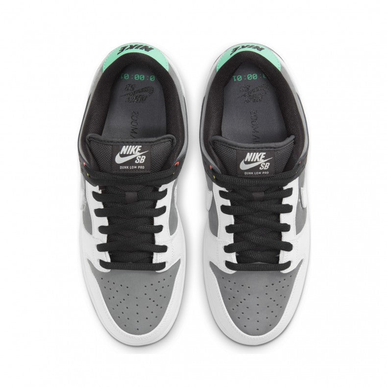 NIKE SB DUNK LOW VX1000