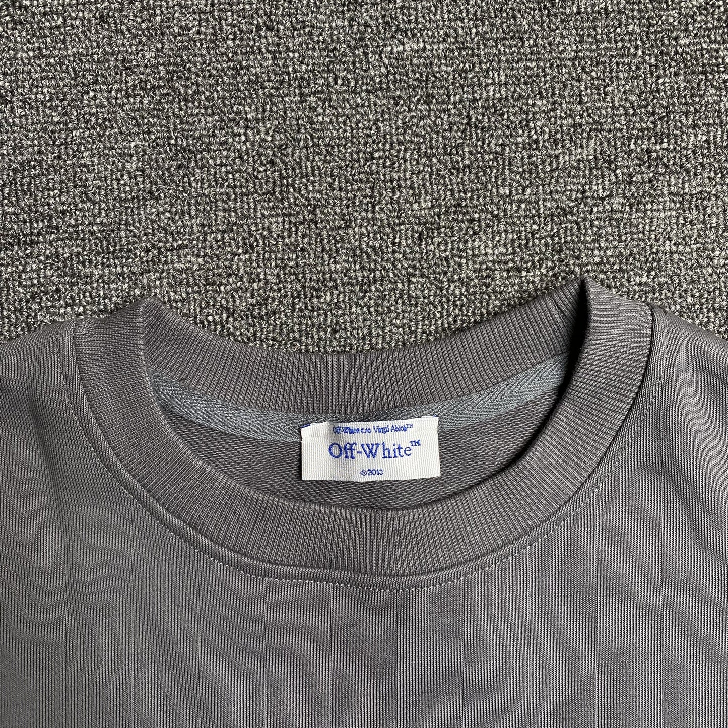 OFF WHITE BRUSHED ARROWS CREWNECK GREY
