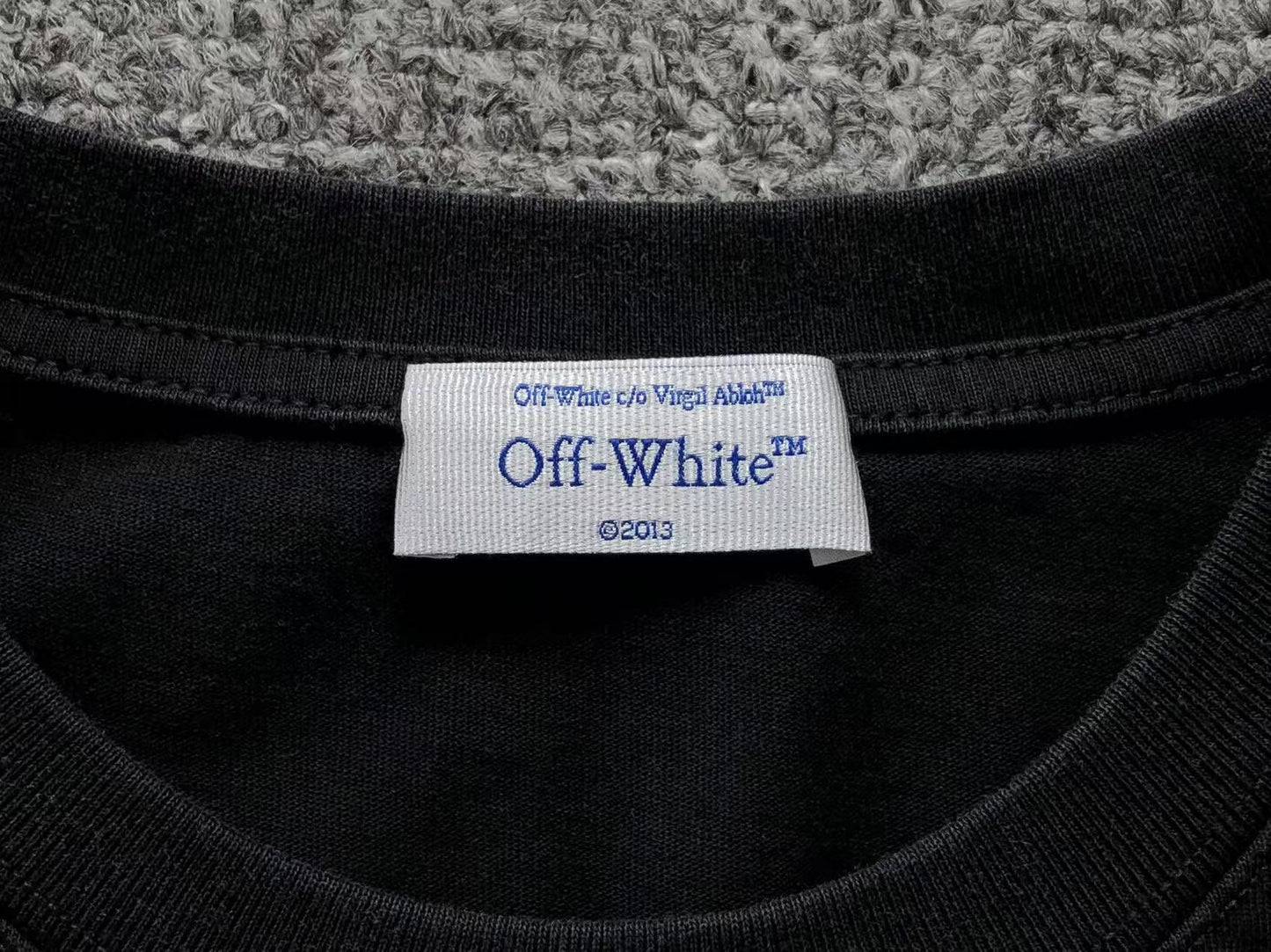 Off White Crocodile Tee Black