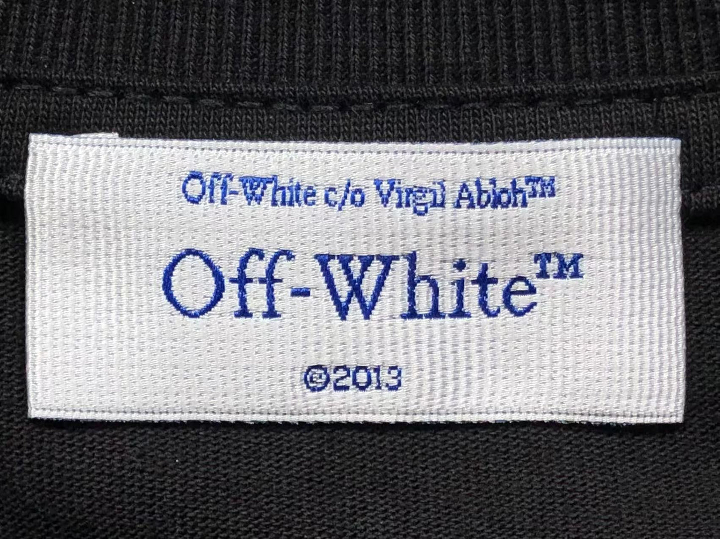Off White Dragon Bee Tee Black