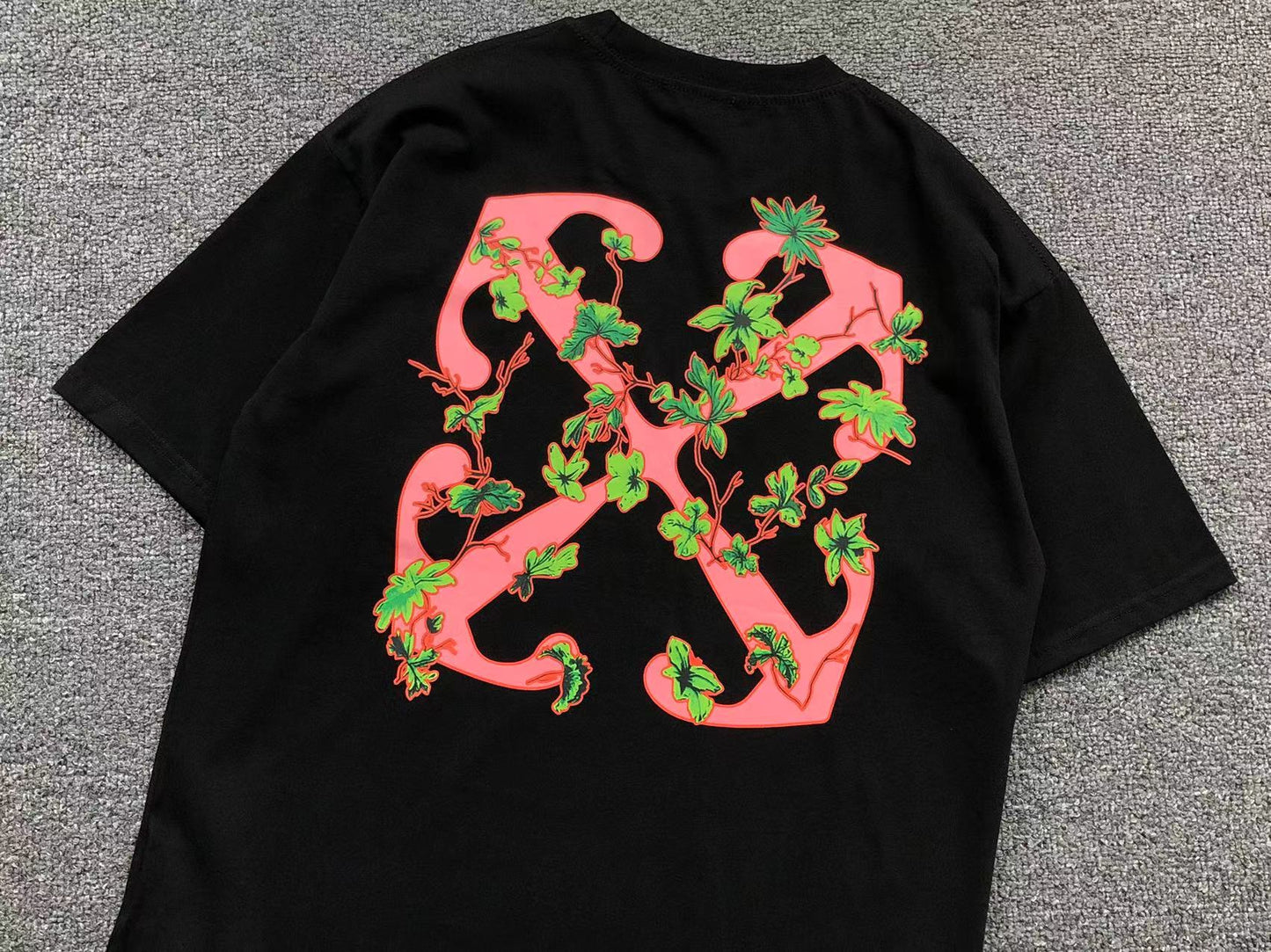 Off White Ramage Flower Arrow Tee Black