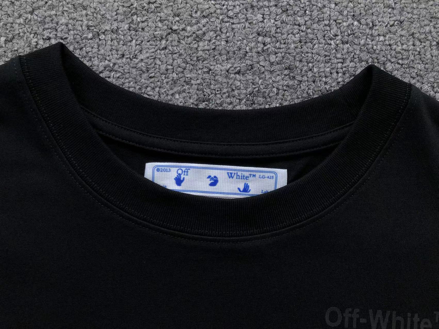 Off White Rubber Diagonal Tee Black