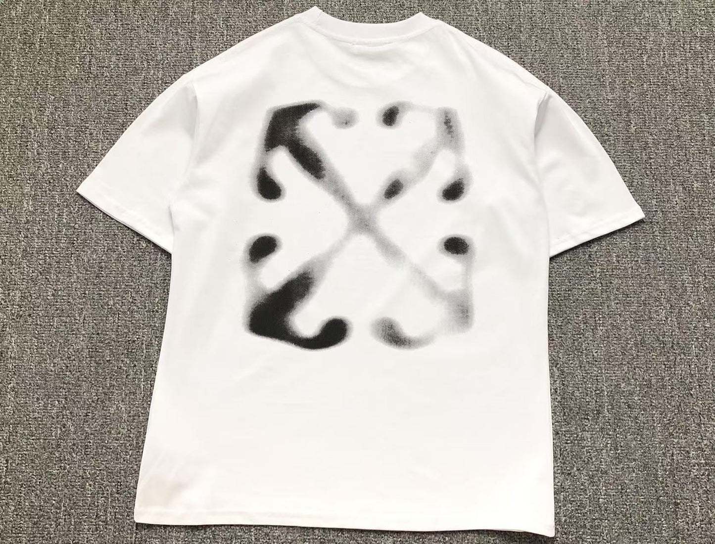 Off White Spray Arrow Tee White