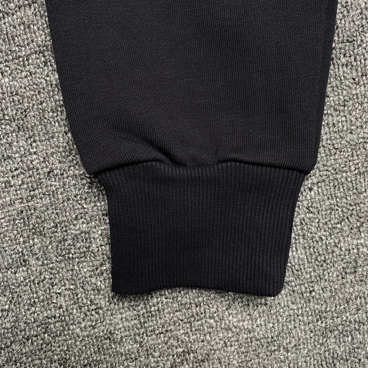 OFF WHITE VENUS CREWNECK BLACK