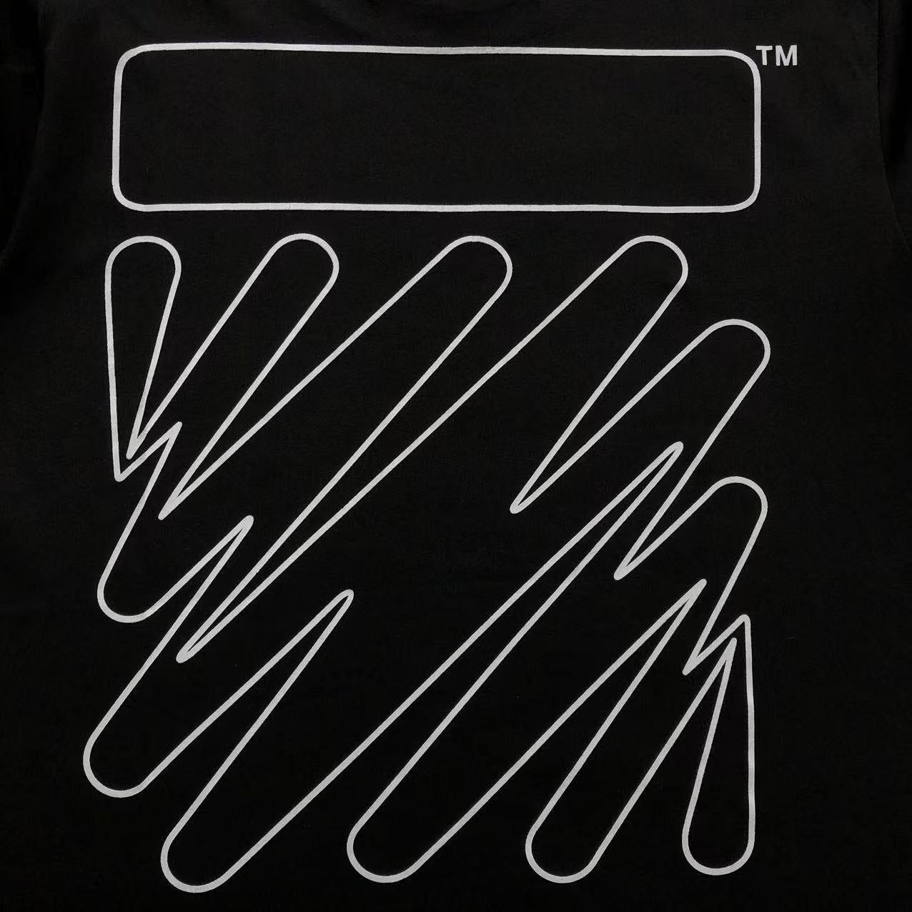 Off White Wave Outline Diag Tee Black