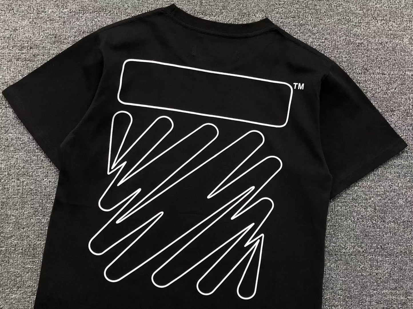 Off White Wave Outline Diag Tee Black
