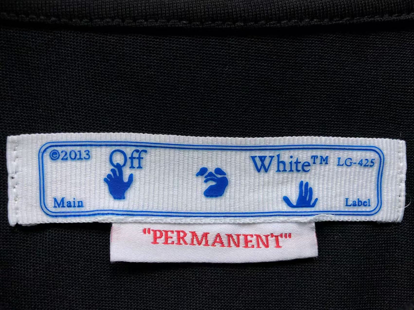 Off White Wave Outline Diag Tee Black