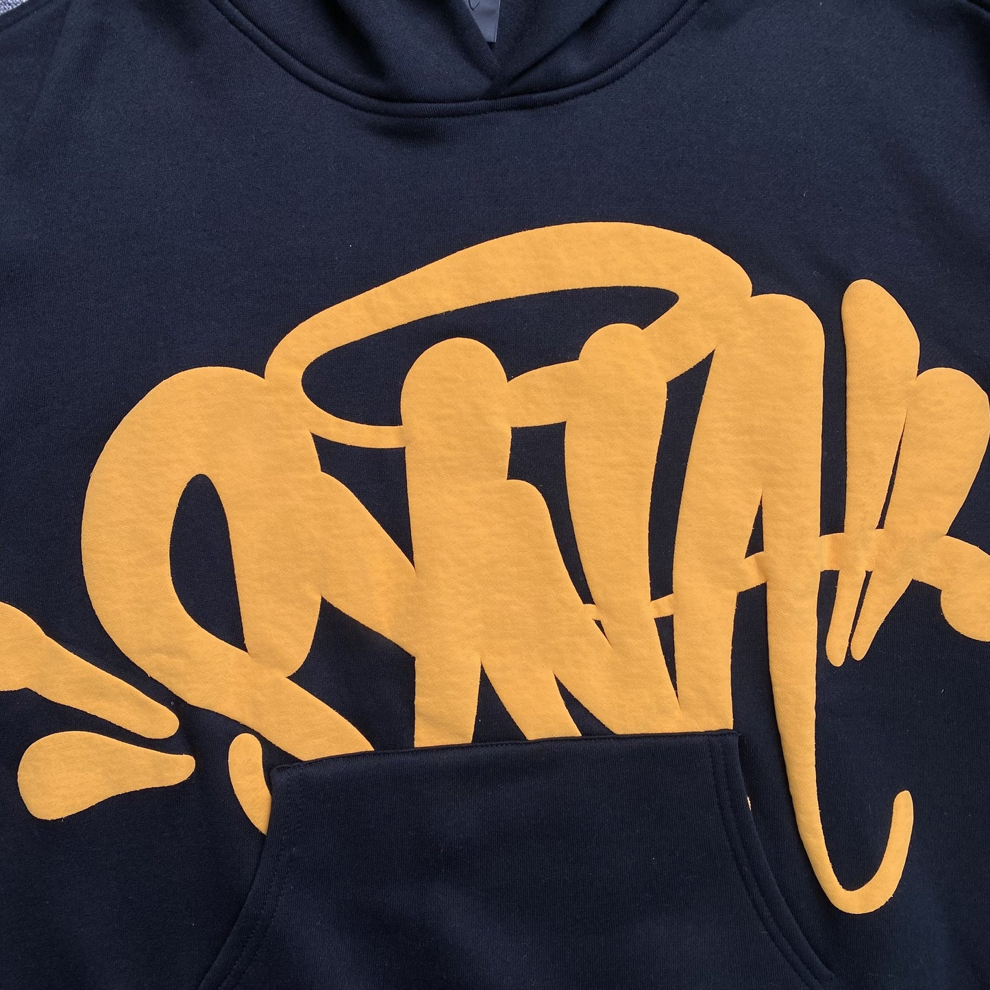 SYNA WORLD SYNA LOGO HOODIE BLACK